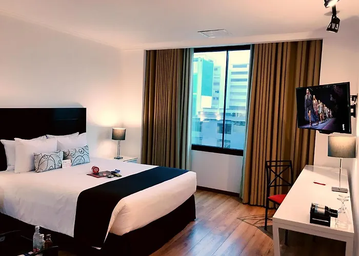 El Polo Apart Hotel & Suites