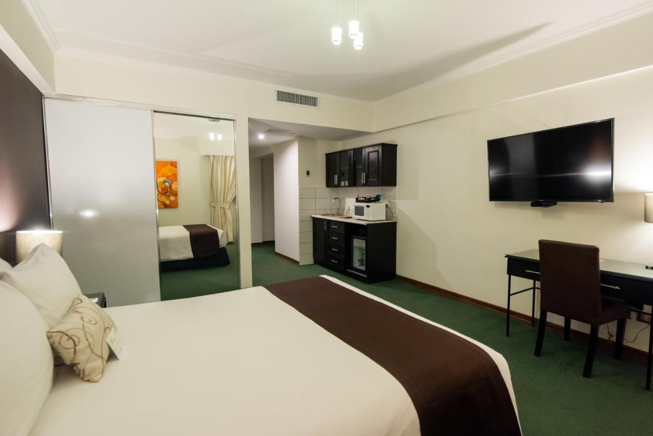 El Polo Hotel&suites